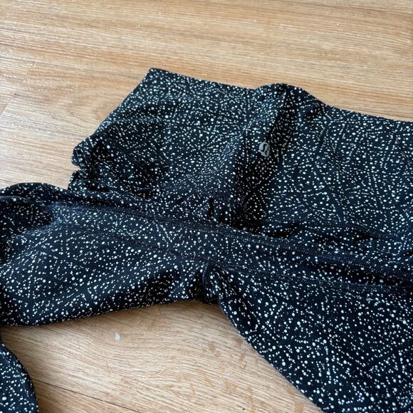 Lululemon Athletic Align High Rise Yoga Pants II 25” Night View Black Women’s Sz - Picture 6 of 10